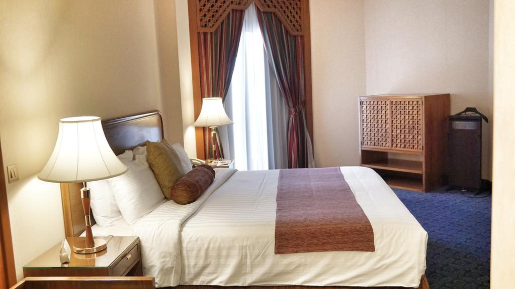 Safir International Hotel Kuwait Kuwait City Exterior photo