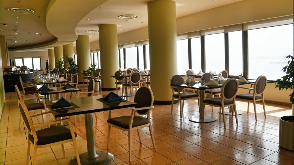 Safir International Hotel Kuwait Kuwait City Exterior photo