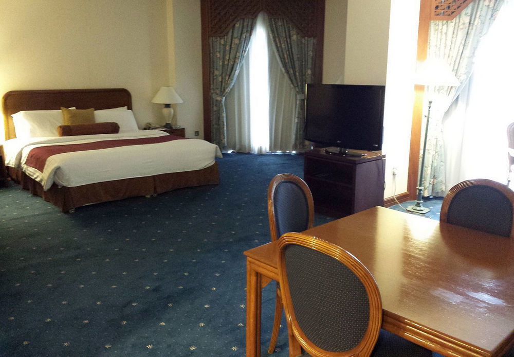 Safir International Hotel Kuwait Kuwait City Exterior photo